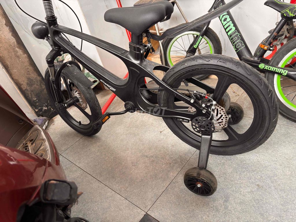 bán lại xe đạp bé trai 4-7tuổi. Mua bán Xe đạp tại Quận Hải Châu Đà Nẵng được đăng bởi D_D channel hình 2