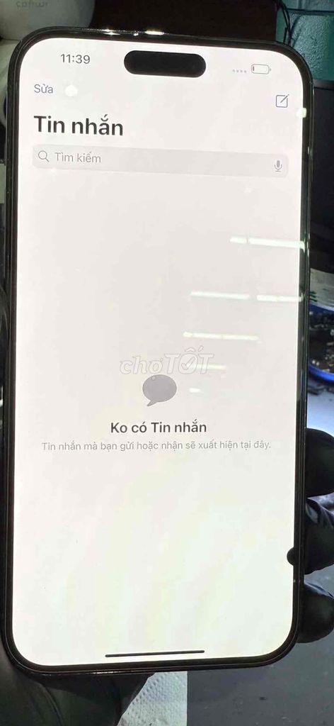 du lịch thay thế màn zin iphone 14 promax đốm bóc