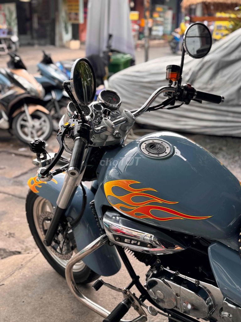 Cần bán Hyosung GV 250 Aquila 2023 Odo:8K Biển SG. Mua bán Xe máy tại Quận Bình Tân Tp Hồ Chí Minh được đăng bởi Việt Motor Bình Tân hình 4