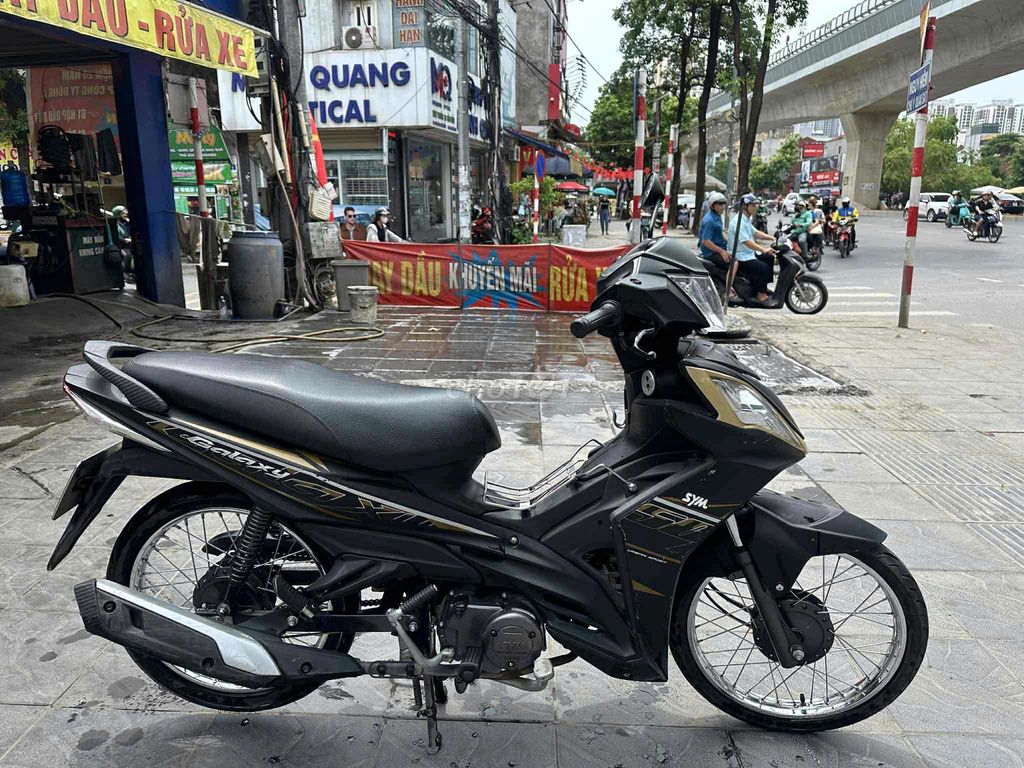 Chính chủ cần bán xe SYM galaxy, đen vàng đk 2022. Mua bán Xe máy tại Quận Bắc Từ Liêm Hà Nội được đăng bởi hong pham thu hình 2