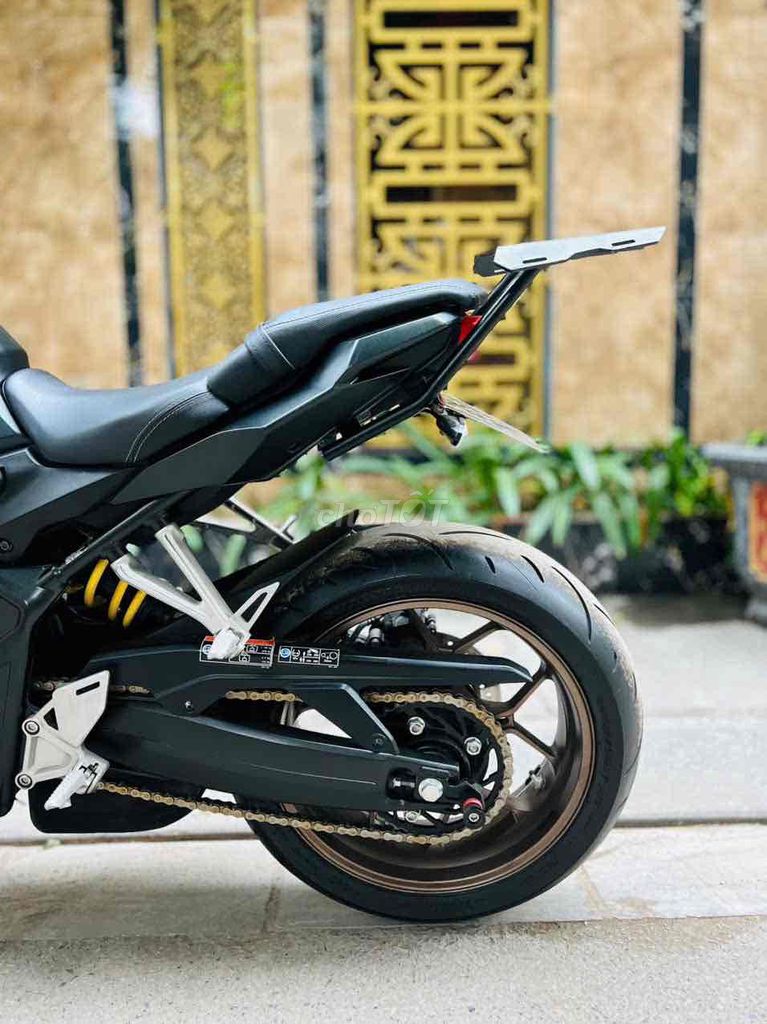 HONDA CB 650R abs motor pkl Xe lướt như mới bs29. Mua bán Xe máy tại Quận Cầu Giấy Hà Nội được đăng bởi Tong motor xe may hình 5