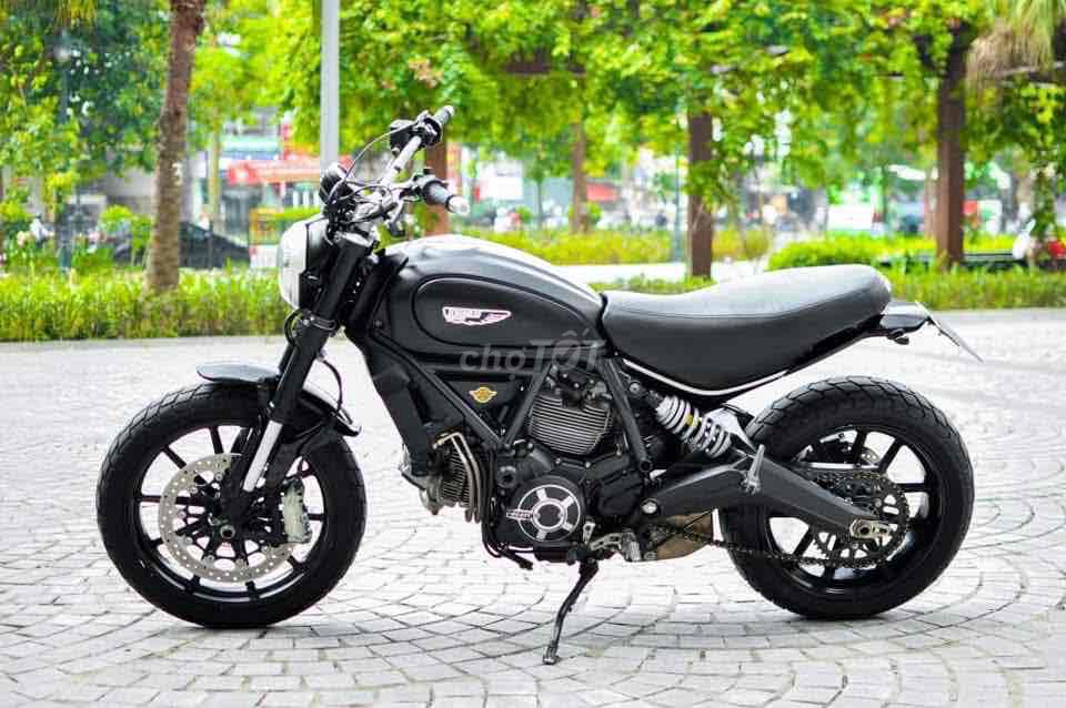 cần bán scrambler 800 hqcn biển hn giá siêu rẻ. Mua bán Xe máy tại Quận Tây Hồ Hà Nội được đăng bởi Vũ Trung hình 5