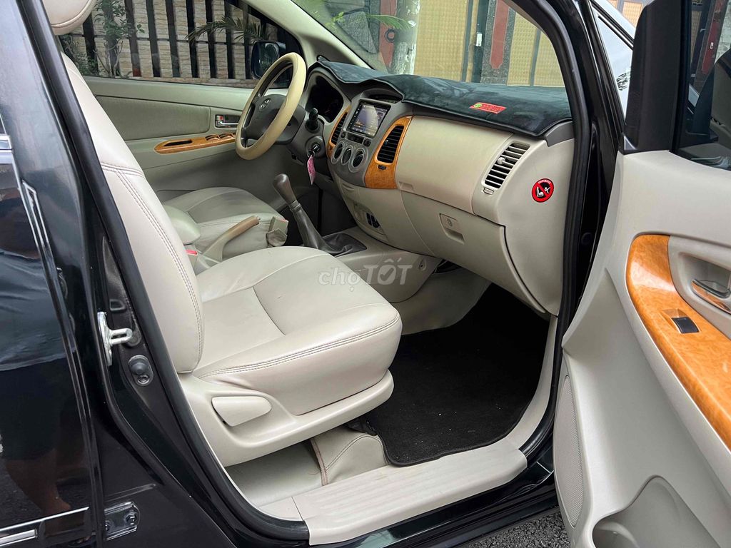 Toyota Innova 2009 G - 140000 km. Mua bán Ô tô tại Quận 8 Tp Hồ Chí Minh được đăng bởi Sang giau hình 5