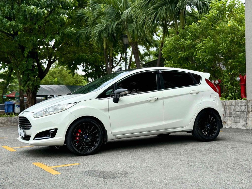Ford Fiesta 2014 Titanium 1.5 AT - 70000 km. Mua bán Ô tô tại Quận Tân Phú Tp Hồ Chí Minh được đăng bởi Thế Anh hình 1