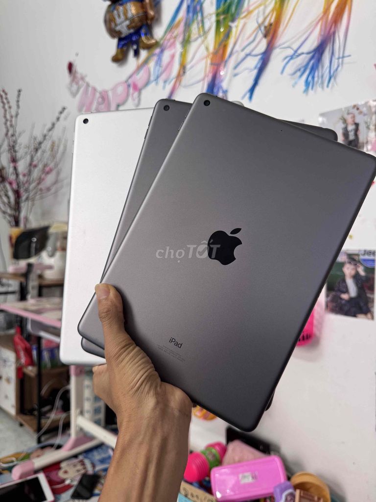 Apple iPad Gen 9 64GB Xám Bạc. Mua bán Máy tính bảng tại Thành phố Buôn Ma Thuột Đắk Lắk được đăng bởi ZinPhoneBMT 240 Quang Trung hình 1