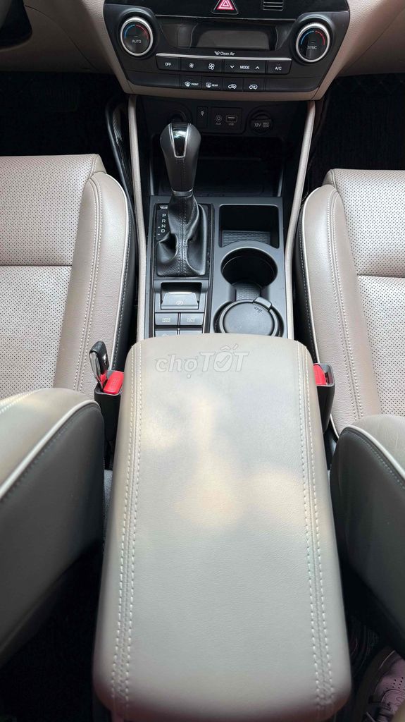 Cần bán Hyundai Tucson 2.0L 2020 máy Dầu Đặc biệt. Mua bán Ô tô tại Quận Nam Từ Liêm Hà Nội được đăng bởi Việt Khắc hình 14