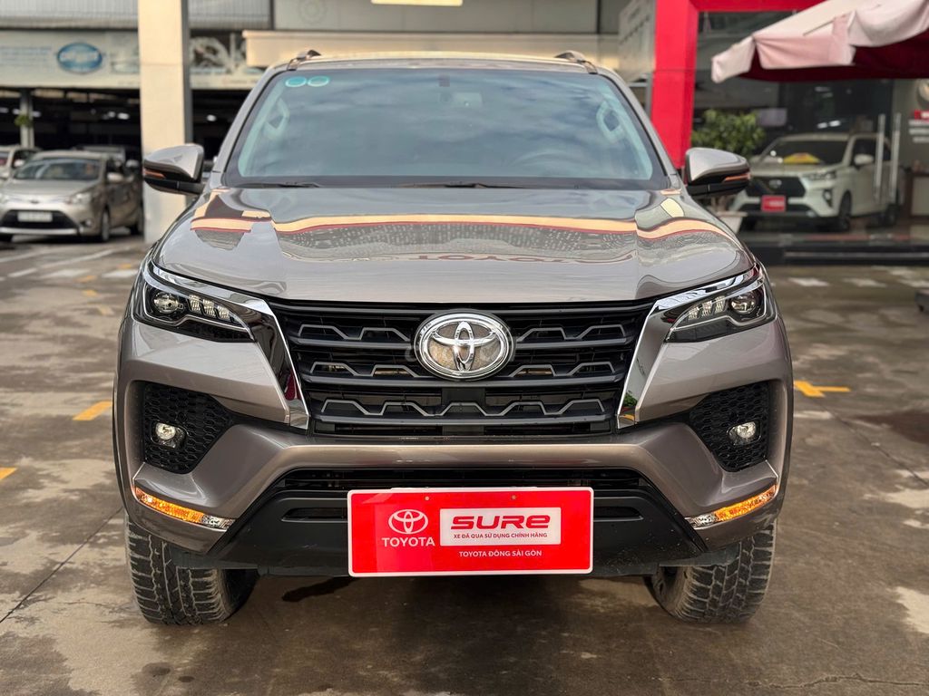 Fortuner Dầu Tự Động 2022 - 54.416 km - Còn Giảm. Mua bán Ô tô tại Huyện Hóc Môn Tp Hồ Chí Minh được đăng bởi Vũ Phong Toyota Sure Xe Cũ Chính Hãng hình 1