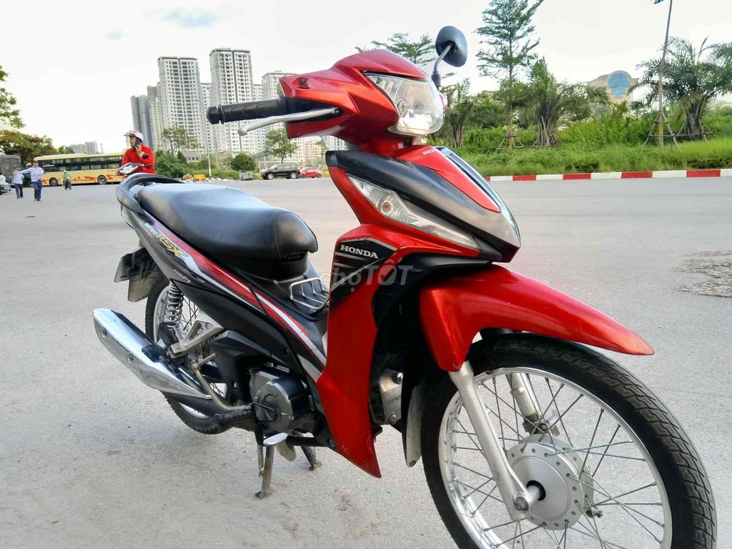 HONDA WAVE RSX Fi 2016 máy zin mới 92%. Mua bán Xe máy tại Quận Nam Từ Liêm Hà Nội được đăng bởi Hà Linh hình 3