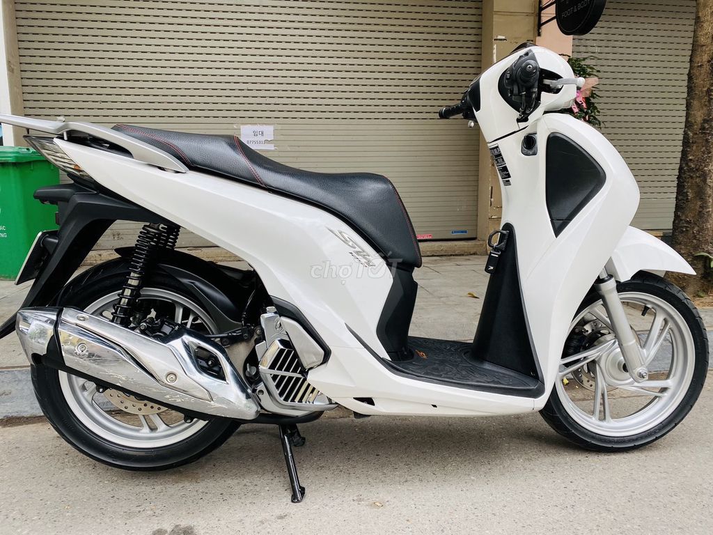 HONDA SH 150I TRẮNG MÁY NGUYÊN BIỂN 29