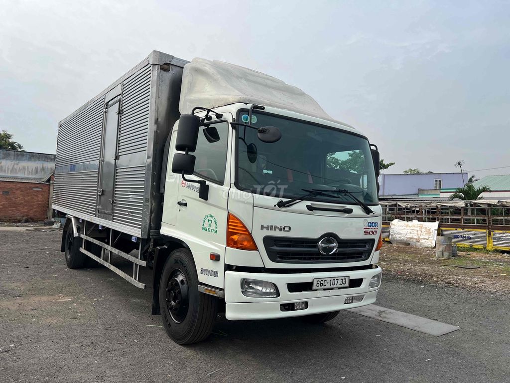 HINO FG. Đời 2016.Thùng inox to 7,3x2,4x2,3m