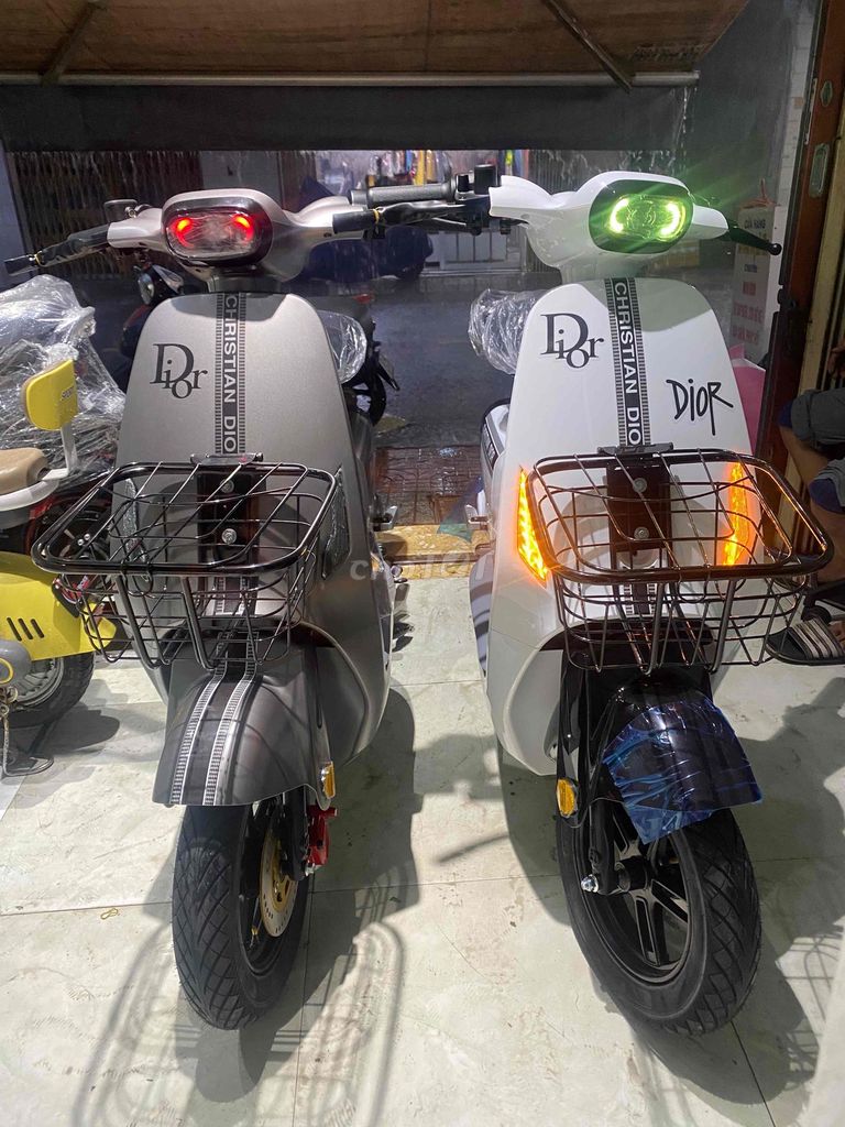 V1 plus lihaze chính hãng. Mua bán Xe điện tại Quận 8 Tp Hồ Chí Minh được đăng bởi Cửa Hàng Xe Điện Huỳnh Như hình 3