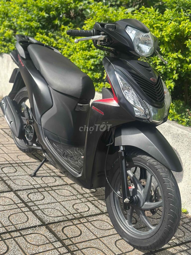 Vision Fi 2018 PBĐB Đen nhám đỏ zin nguyên bản 9ch. Mua bán Xe máy tại Thành phố Thủ Đức Tp Hồ Chí Minh được đăng bởi Xe Máy Sơn Thủ Đức hình 1