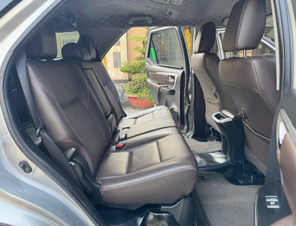 Toyota Fortuner 2018 Xăng Tự động Bạc. Mua bán Ô tô tại Thành phố Biên Hòa Đồng Nai được đăng bởi Nguyễn Thưởngka hình 8