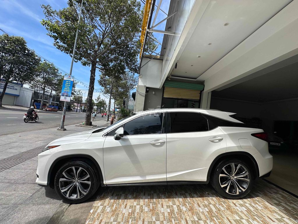 Lexus RX350 2016 Trắng 61000 dặm. Mua bán Ô tô tại Thành phố Biên Hòa Đồng Nai được đăng bởi Tran Hieu Car hình 3