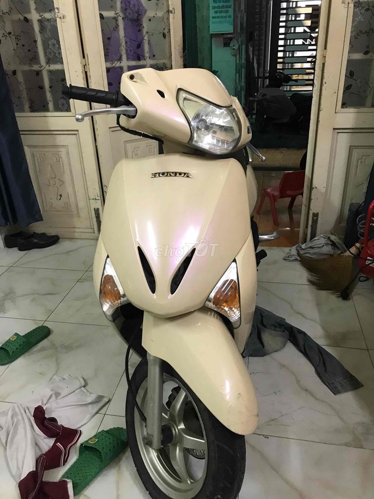 Honda Lead 2012 màu Kem. Mua bán Xe máy tại Quận Thanh Khê Đà Nẵng được đăng bởi thang hình 1
