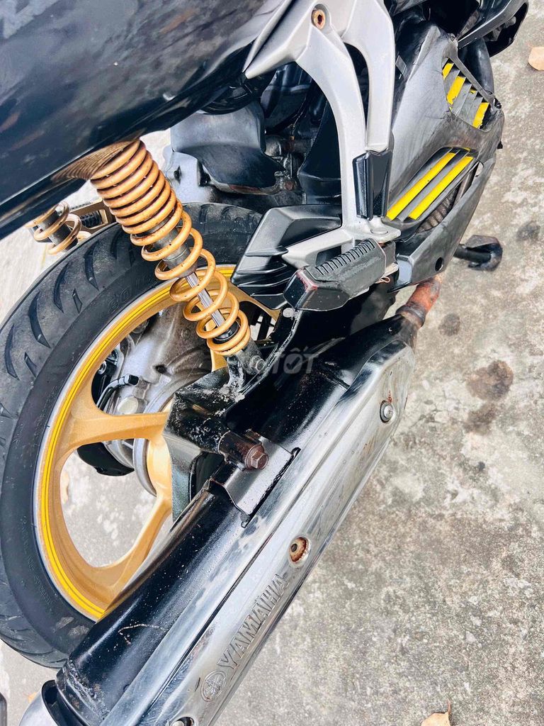 Yamaha Nouvo 4 Đen vàng. Mua bán Xe máy tại Thị xã Bến Cát Bình Dương được đăng bởi xe máy trả góp tín nghĩa  hình 6