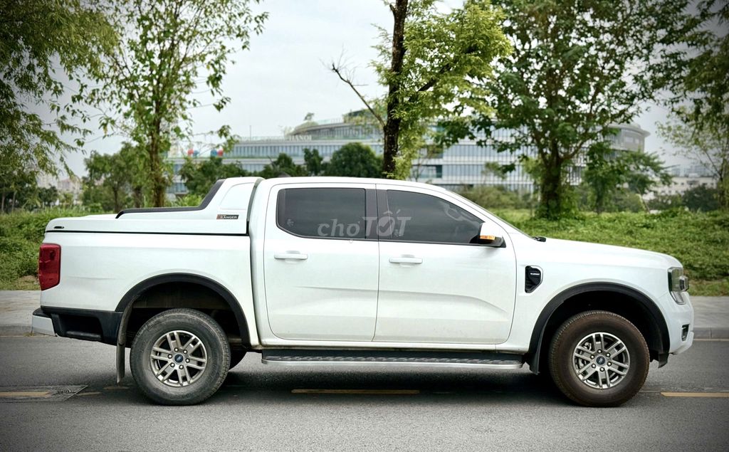Bán xe bán tải Ford Ranger XLS 4x4 AT Trắng 2023. Mua bán Ô tô tại Huyện Thanh Trì Hà Nội được đăng bởi Khiêm Ôtô hình 3