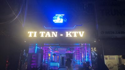 TITAN KARAOKE KTV logo