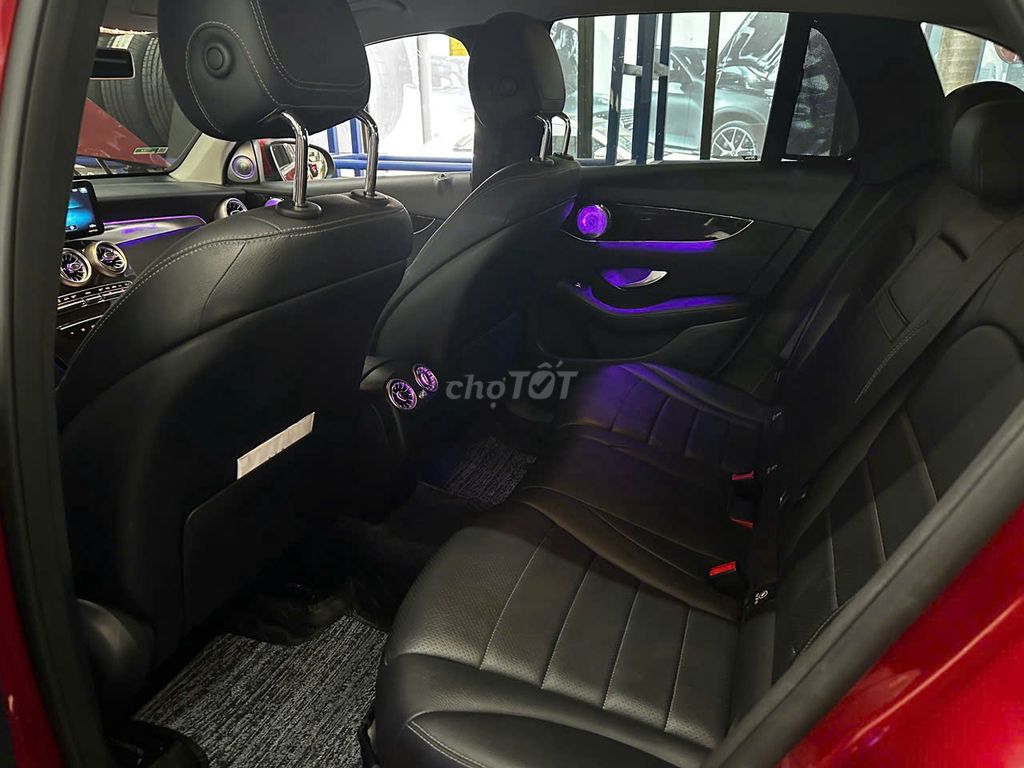 Mercedes-Benz GLC200 Facelift 2020 Đỏ. Mua bán Ô tô tại Huyện Hoài Đức Hà Nội được đăng bởi Duoc Nguyen hình 1