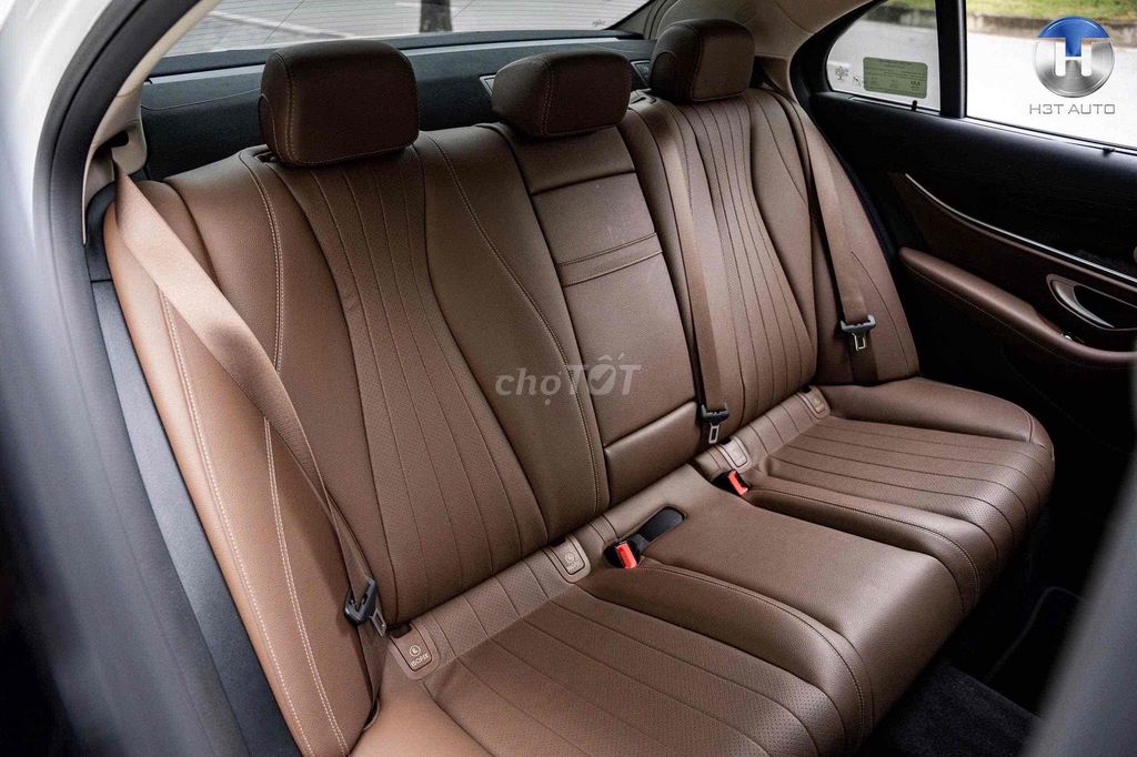 Mercedes_E200_Exclusive Model 2023 Bank 90%. Mua bán Ô tô tại Quận 7 Tp Hồ Chí Minh được đăng bởi PHÁT ĐẠT LUXURY CAR hình 7