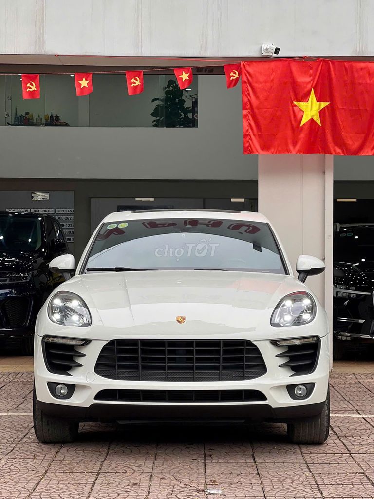 Porsche Macan 2016 model 2017, xe đẹp, xem là Ưng. Mua bán Ô tô tại Quận Long Biên Hà Nội được đăng bởi Long Biên Cars hình 1