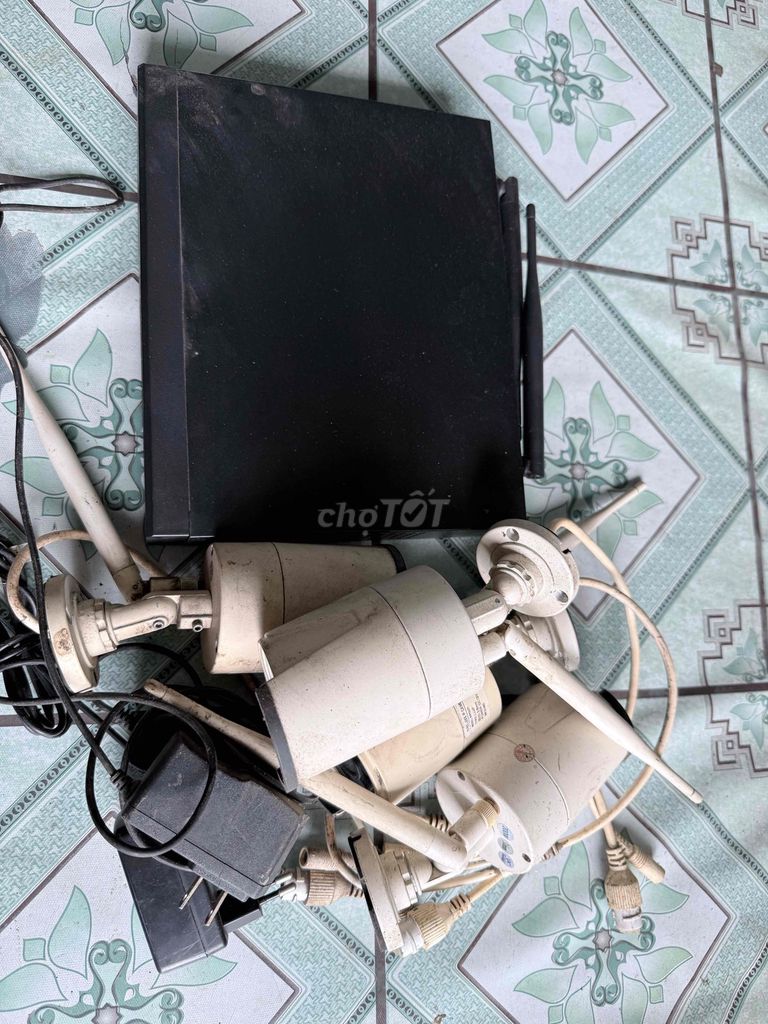 Camera an ninh màu Đen, Trắng. Mua bán Máy ảnh, Máy quay tại Huyện Châu Thành Kiên Giang được đăng bởi Dung hình 1