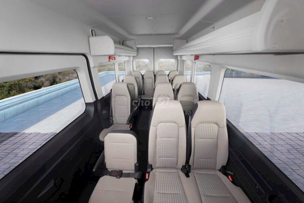 Transit Premium 16c màu trắng, xe sẵn giao ngay. Mua bán Ô tô tại Huyện Châu Thành Tiền Giang được đăng bởi Khiêm Ford Phú Mỹ hình 9