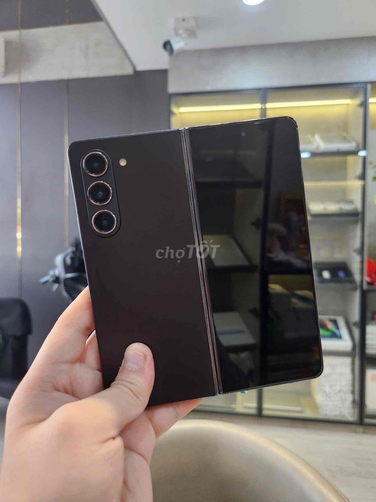Samsung Galaxy Z Fold5 512GB Đen Like New QT Hàn. Mua bán Điện thoại tại Quận 8 Tp Hồ Chí Minh được đăng bởi CA REM BÁN TÁO hình 1