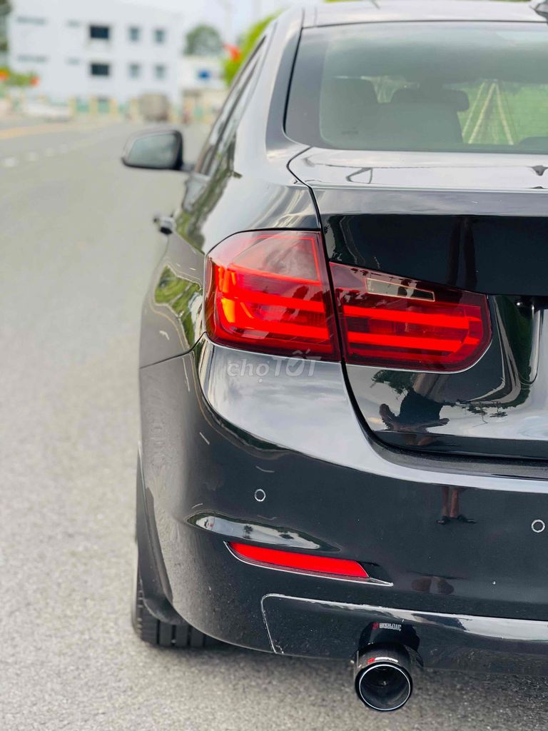 BMW 3 Series model 2013 320i - chất đẹp. Mua bán Ô tô tại Huyện Bình Chánh Tp Hồ Chí Minh được đăng bởi Bi Auto hình 7