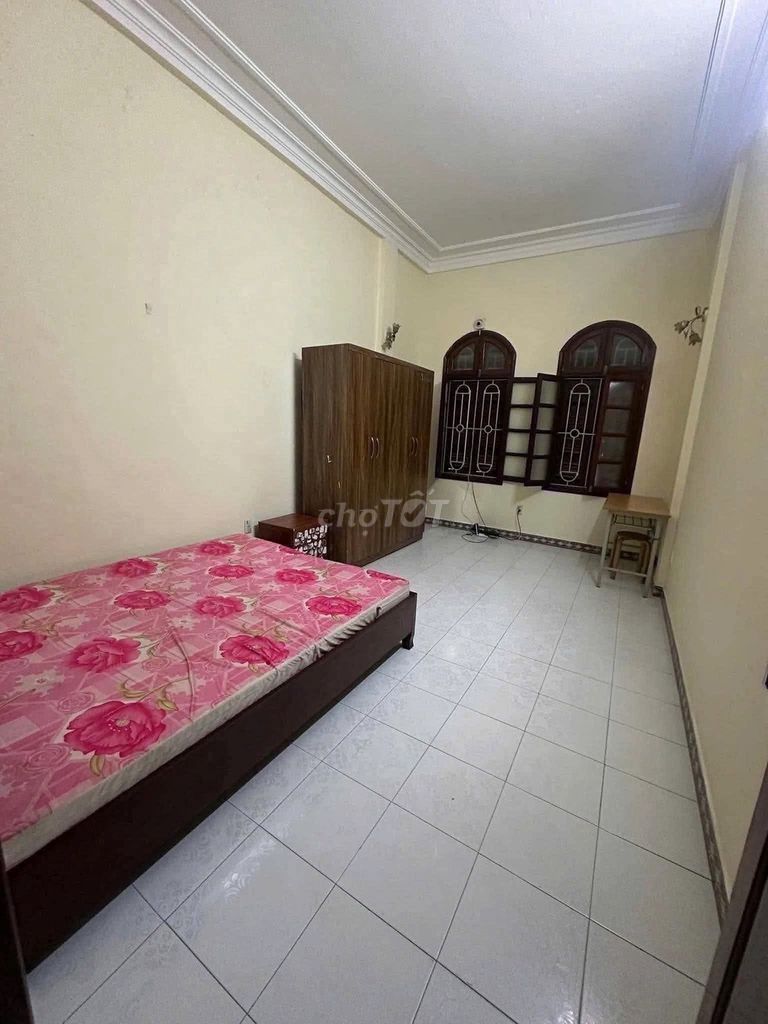 Дом в аренду в Тинь Хао 1, 33 м² x 4 этажа, 3 спальни