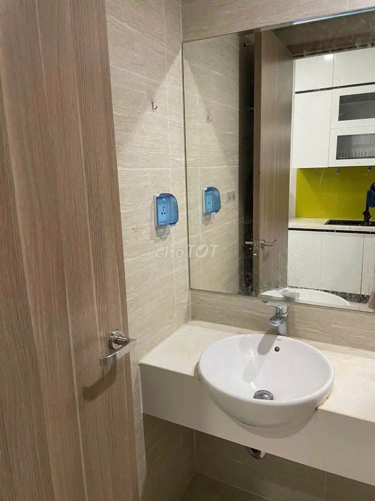 Аренда студии Vinhomes Smart City с полной мебелью 6,5 млн