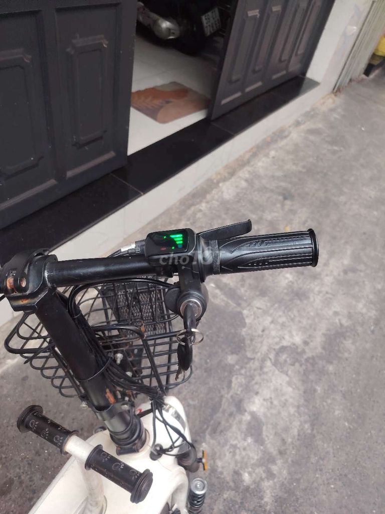 Xe đạp điện Mini Nhật Bản Trắng. Mua bán Xe điện tại Quận 4 Tp Hồ Chí Minh được đăng bởi A út  hình 5