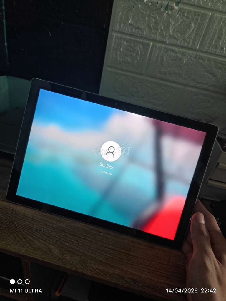 Microsoft Surface Pro 4 8GB/256GB Cảm ứng. Mua bán Máy tính bảng tại Quận Bắc Từ Liêm Hà Nội được đăng bởi Quang hình 1