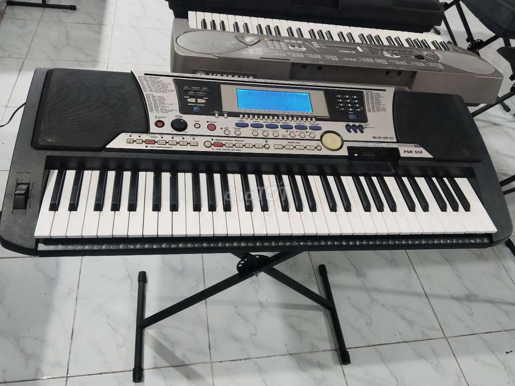 Yamaha Psr 550