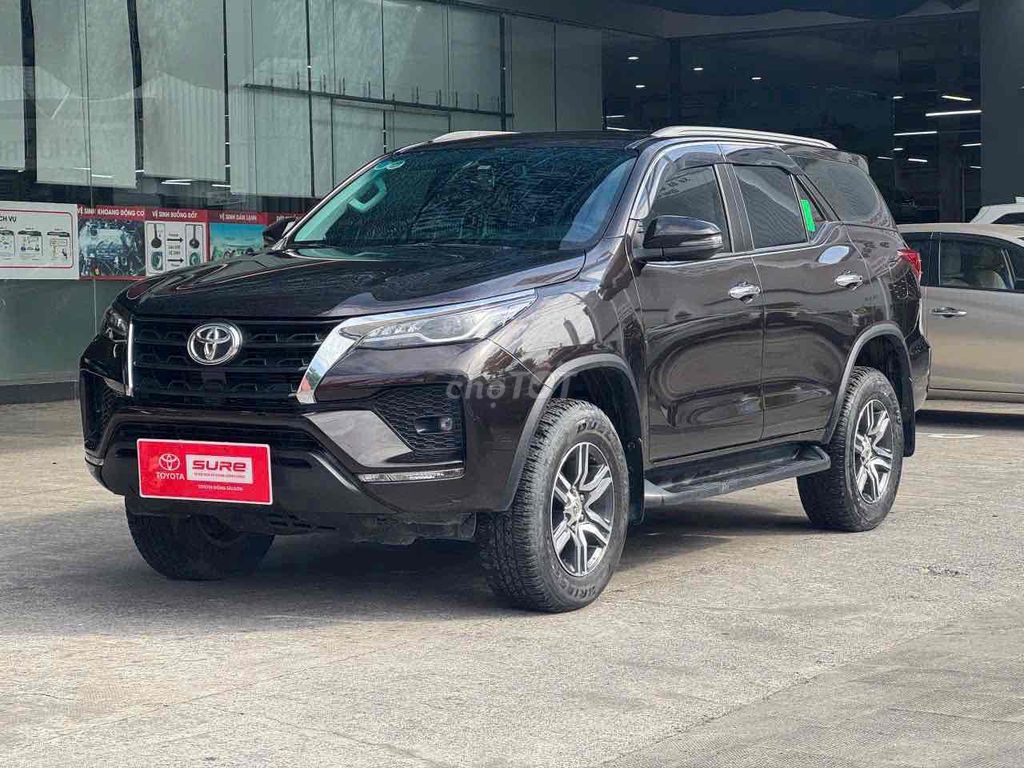 Toyota Fortuner dầu tự động 2020 mẫu mới đi 46.000. Mua bán Ô tô tại Quận 4 Tp Hồ Chí Minh được đăng bởi Đại lý chính hãng xe qua sử dụng Toyota Sài Gòn hình 1
