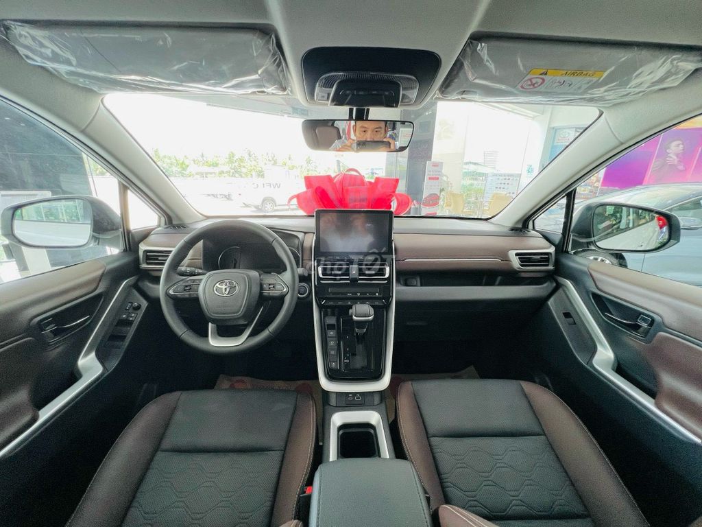 Toyota Innova Cross 2025 giao ngay. Mua bán Ô tô tại Huyện Bình Chánh Tp Hồ Chí Minh được đăng bởi TRANGTRAN TOYOTA AN THÀNH hình 4