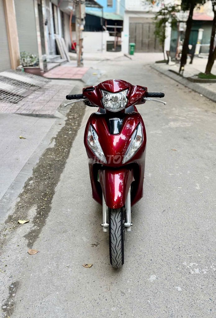 Honda Vision 2021 nguyên bản màu đỏ. Mua bán Xe máy tại Quận Bắc Từ Liêm Hà Nội được đăng bởi XE MÁY ÁNH QUÂN hình 1