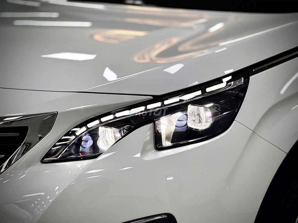 Peugeot 3008 Allure 2021 - 15000 km. Mua bán Ô tô tại Quận 1 Tp Hồ Chí Minh được đăng bởi Kim Ngân Xe Lướt hình 2