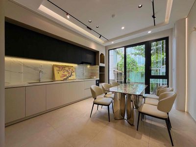Rent · 4 bd · 150 м² · Quận Hải Châu, ул. Đường Nguyễn Xuân Nhĩ