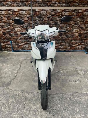 Honda Blade Race Trắng 55072 km. Mua bán Xe máy tại Quận 10 Tp Hồ Chí Minh được đăng bởi Khánh 