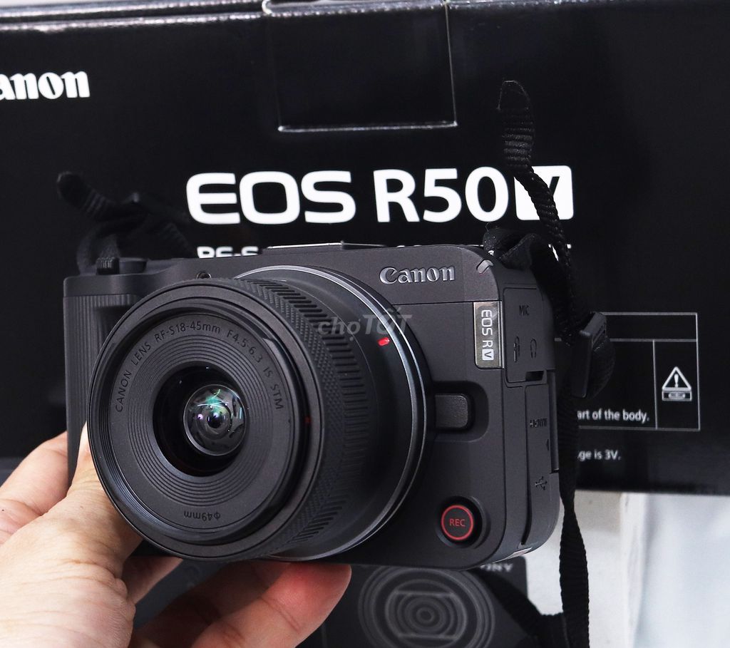 Canon R50 V fulbox BH Canon 10/2027 & lens 15-45. Mua bán Máy ảnh, Máy quay tại Quận 4 Tp Hồ Chí Minh được đăng bởi Mai Ngọc Chinh hình 1