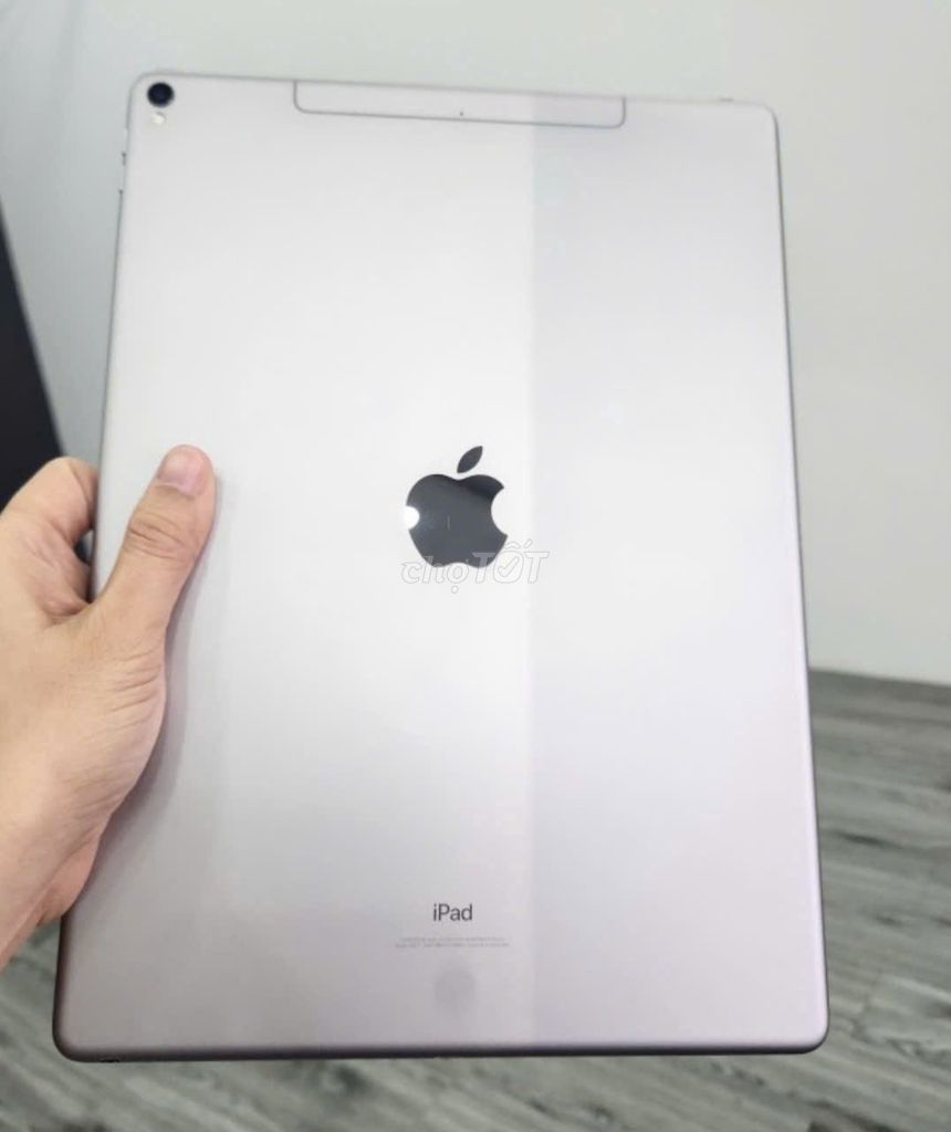 iPad Pro 12.9 inch 2017 64GB