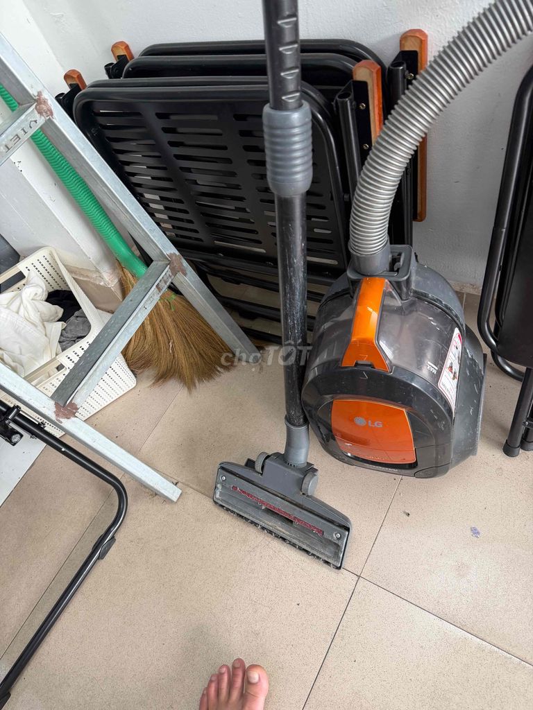 Máy hút bụi LG 2000W Cam đen. Mua bán Nội thất, đồ gia dụng khác tại Quận Bắc Từ Liêm Hà Nội được đăng bởi jey hình 1