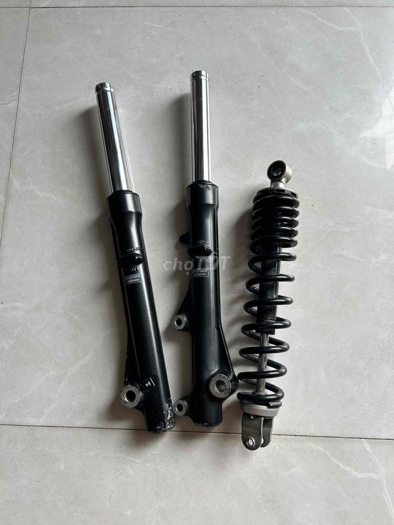 Phuộc trước, sau tháo xe vario. Mua bán Phụ tùng xe tại Thành phố Biên Hòa Đồng Nai được đăng bởi Mr Nguyen hình 1