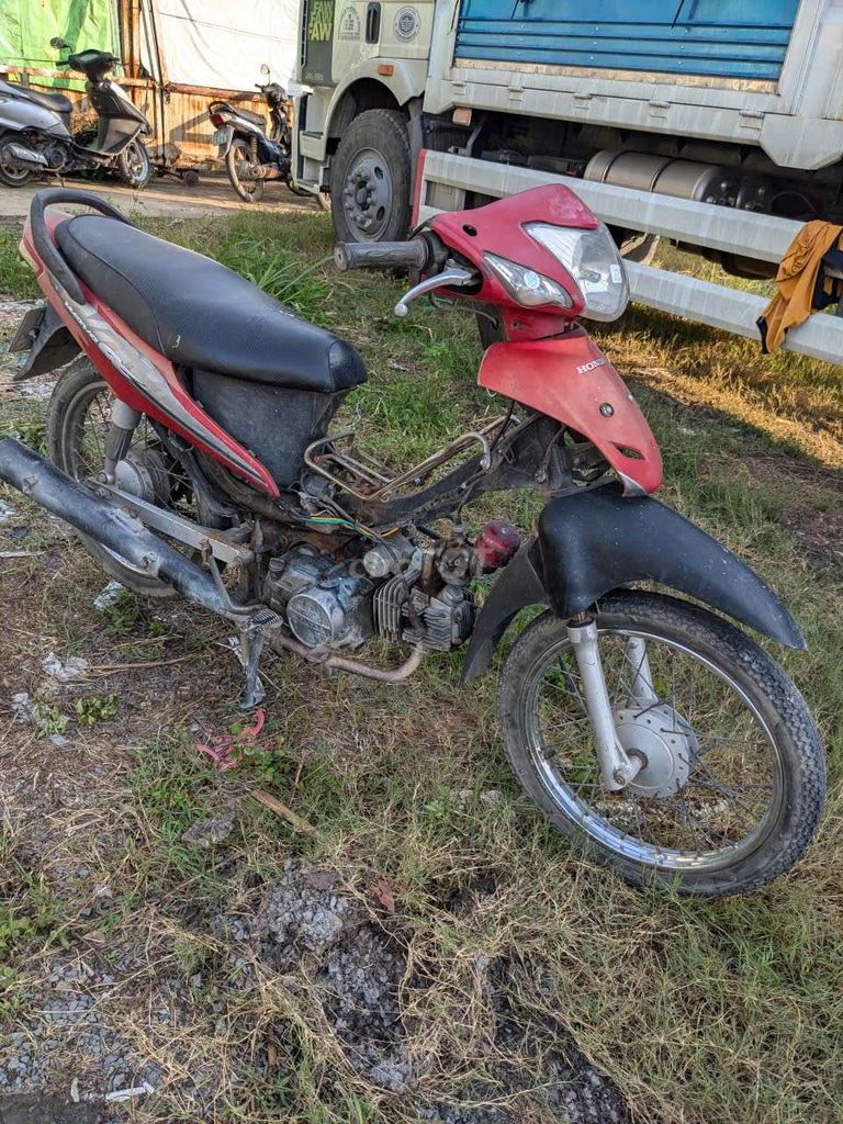Honda Wave Đỏ Đã qua sử dụng. Mua bán Xe máy tại Huyện Hóc Môn Tp Hồ Chí Minh được đăng bởi Nguyễn  màu Xanh hình 5