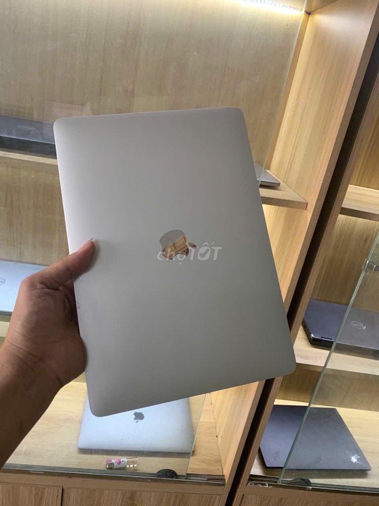 Apple Macbook Air 2019. Mua bán Laptop tại Huyện Quế Võ Bắc Ninh được đăng bởi Luân hình 1