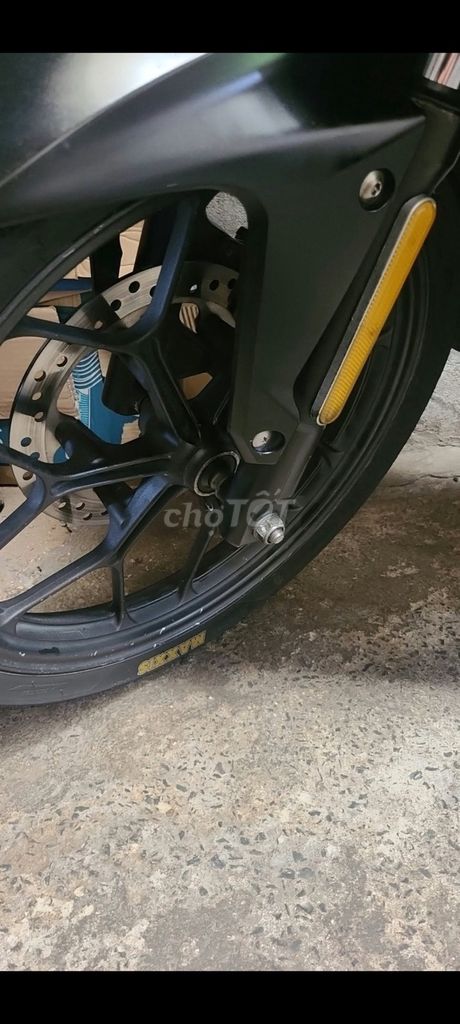 Черная ручная тележка Honda Winner V1