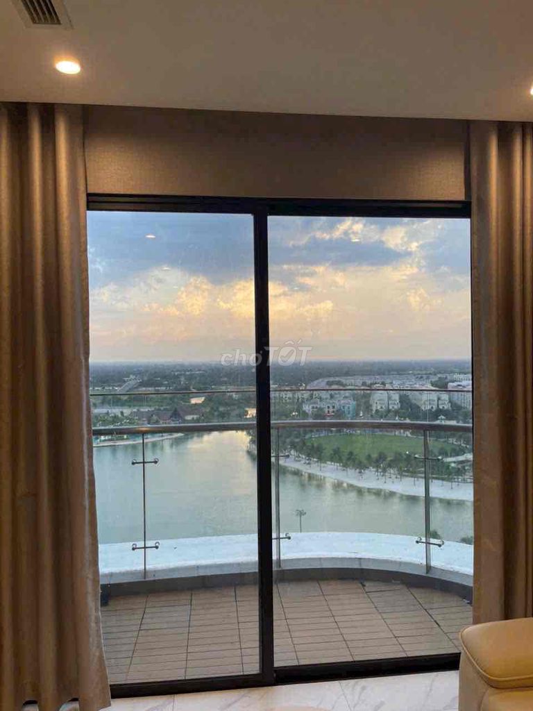 2PN OPUS 80m2,FULL NỘI THẤT ĐẸP,GIÁ NHỈN 4 TỶ.