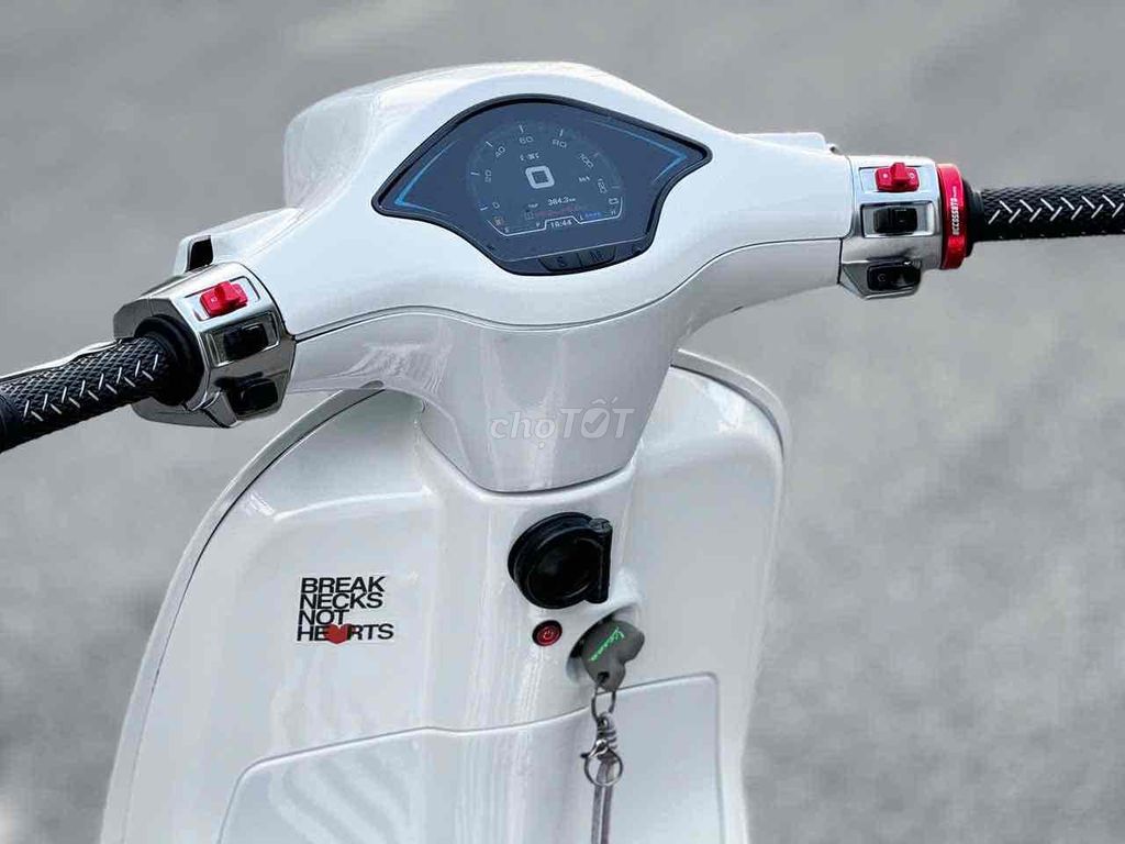 vespa 125 dọn full kiễng đẹp keng nợ xấu trả 50% ạ. Mua bán Xe máy tại Quận Bình Tân Tp Hồ Chí Minh được đăng bởi Xe Máy Qúy Le hình 8