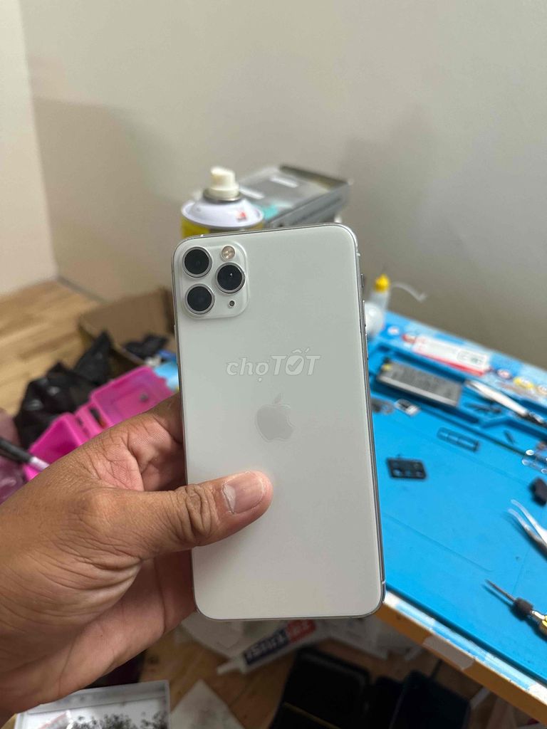 Apple iPhone 11 Pro Max Trắng. Mua bán Điện thoại tại Thành phố Thủ Dầu Một Bình Dương được đăng bởi chengcheng hình 1